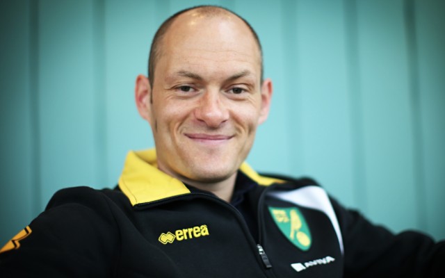 Norwich manager hoping Chelsea maintain awful form (video)